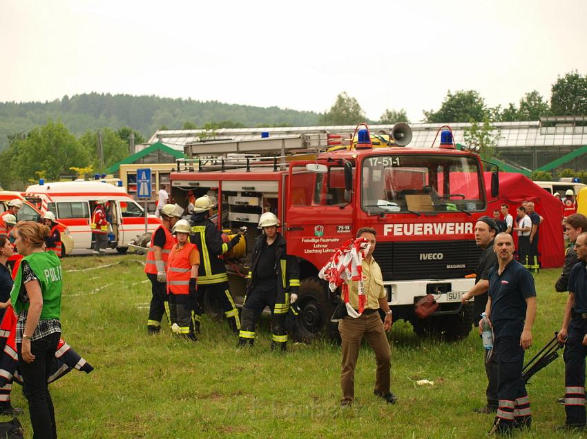 Schwerer Unfall mit Reisebus Lohmar Donrather Dreieck P205.JPG
